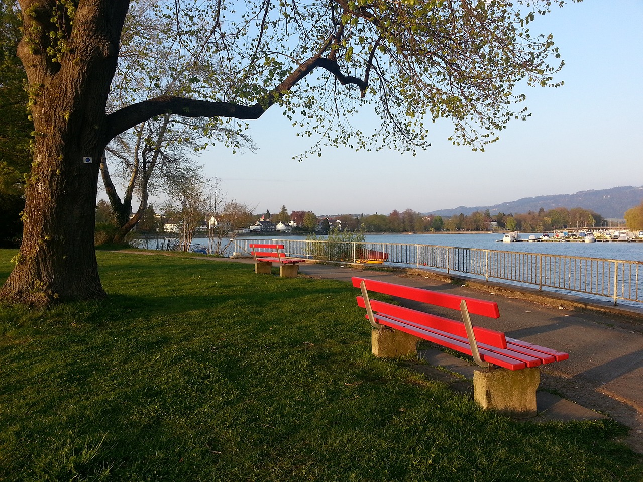 间深厚而持 间深厚而持