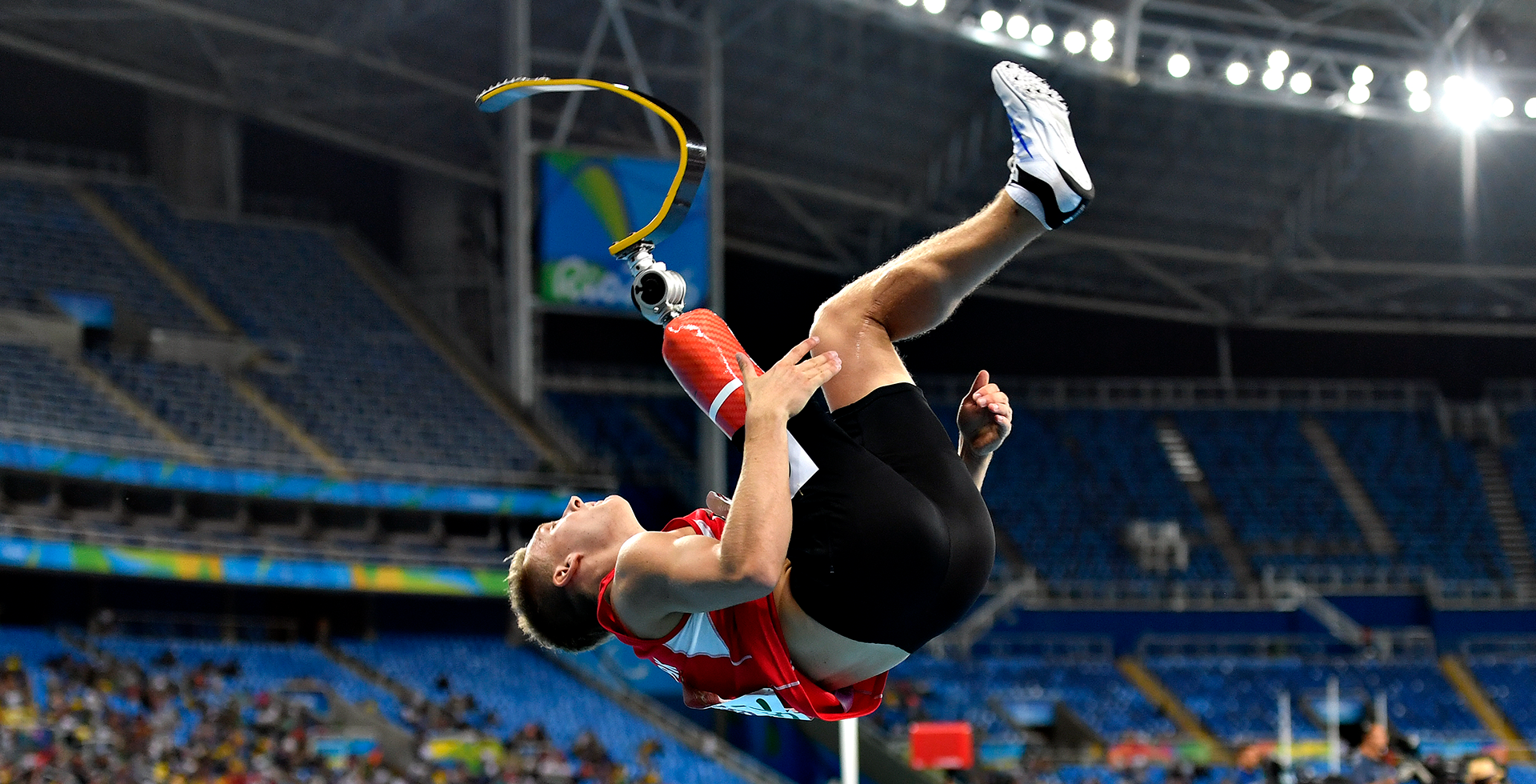 越了預期 越了預期