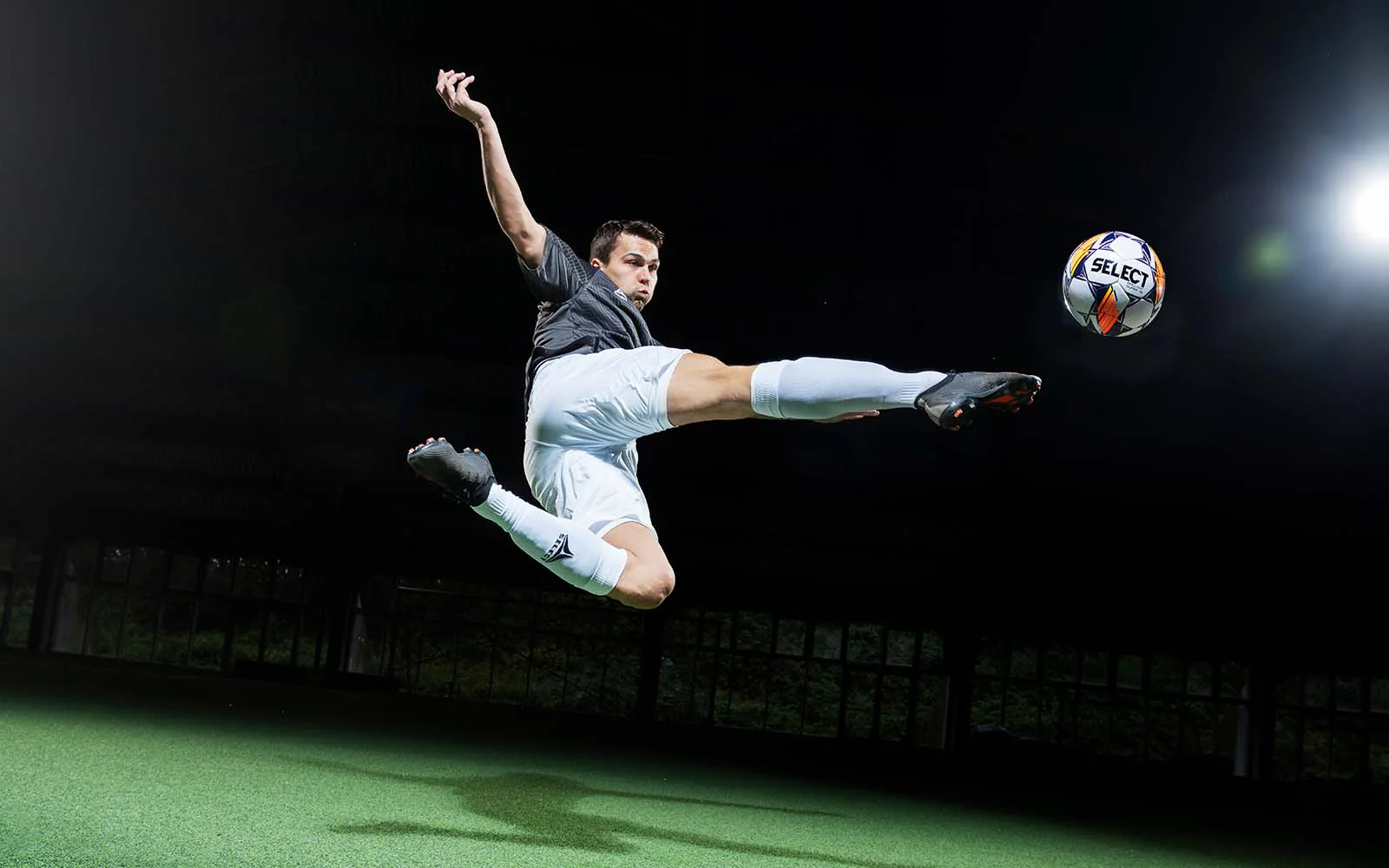 动足球圈 动足球圈